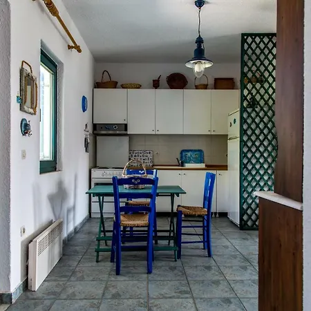Aegean - Pool, 5 Min. Walk To The Beach Daire *