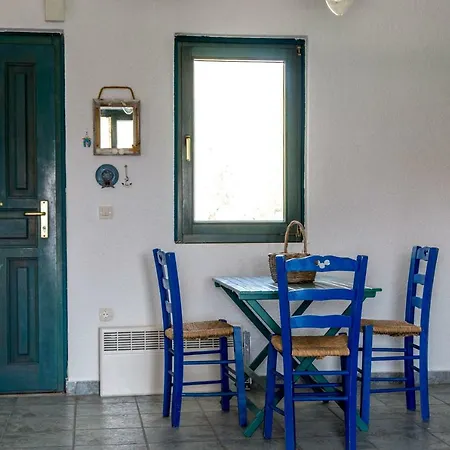 Aegean - Pool, 5 Min. Walk To The Beach Daire
