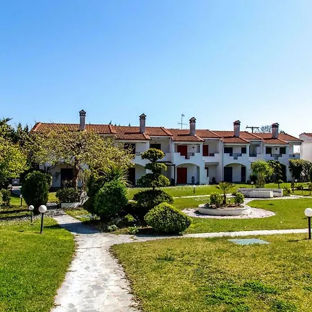 Aegean - Pool, 5 Min. Walk To The Beach Daire *
